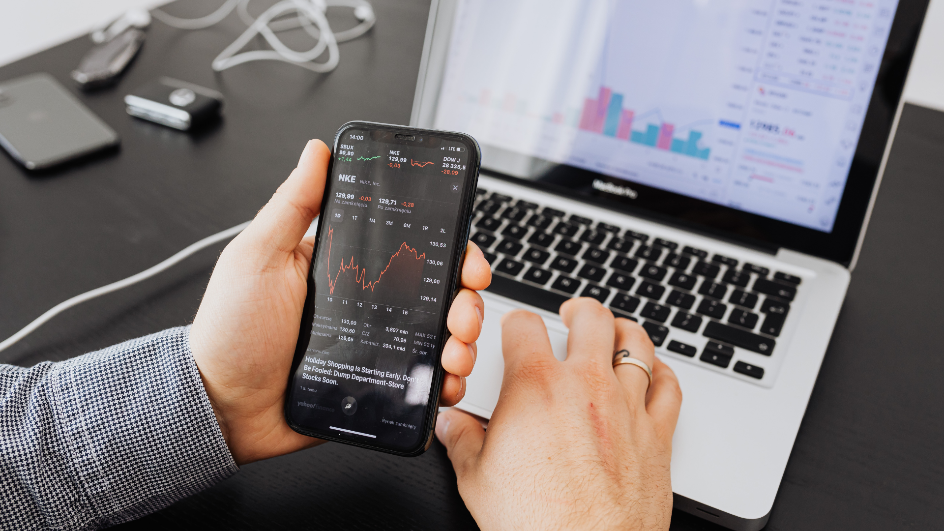How to Optimize Your Online Store for Seasonal Peaks (Festive & Holiday Sales)