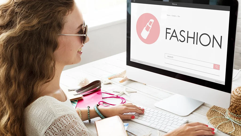 How to Build and Grow a Clothing Brand Using eCommerce Platforms